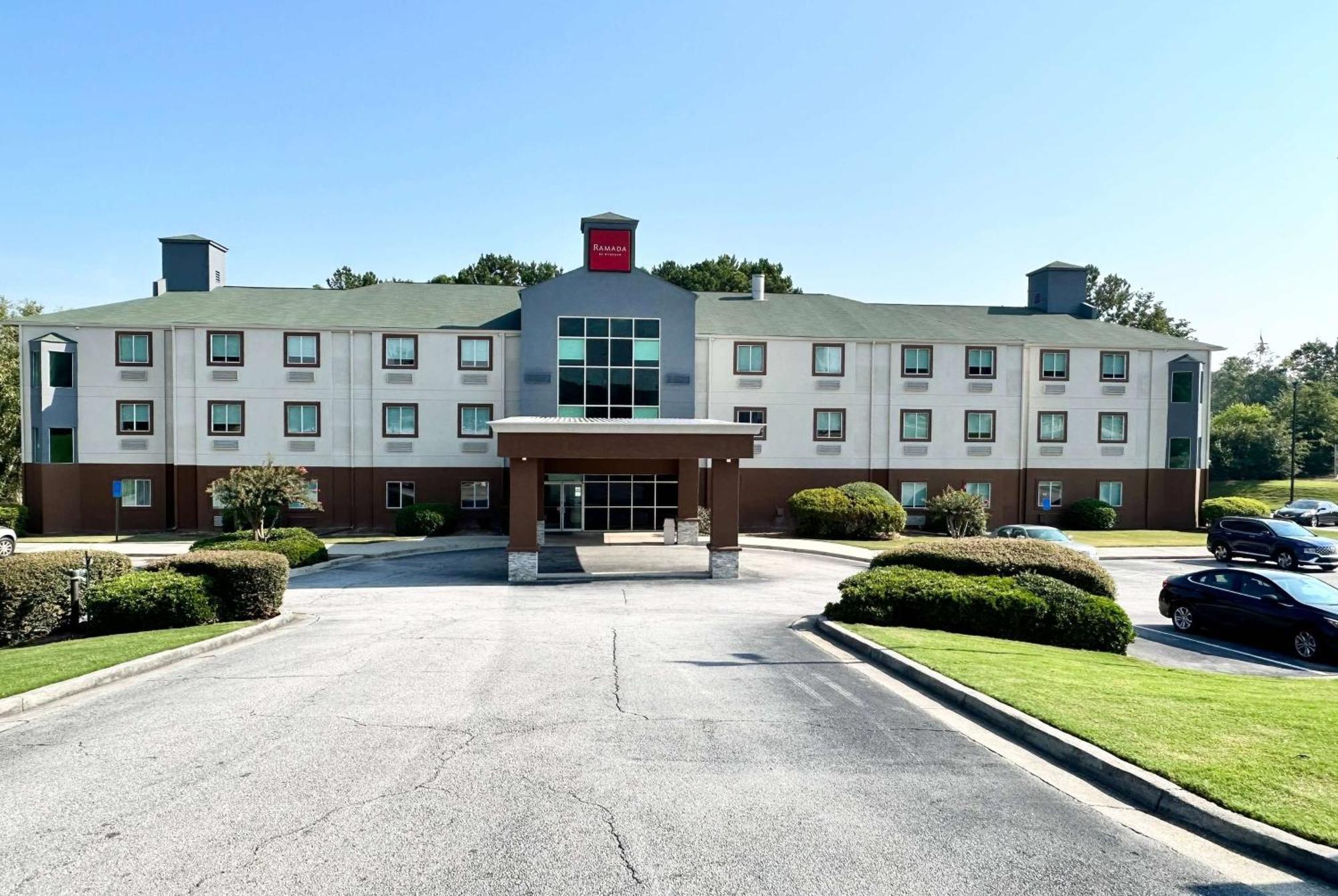 Ramada By Wyndham Lithia Springs Atlanta Hotel ภายนอก รูปภาพ