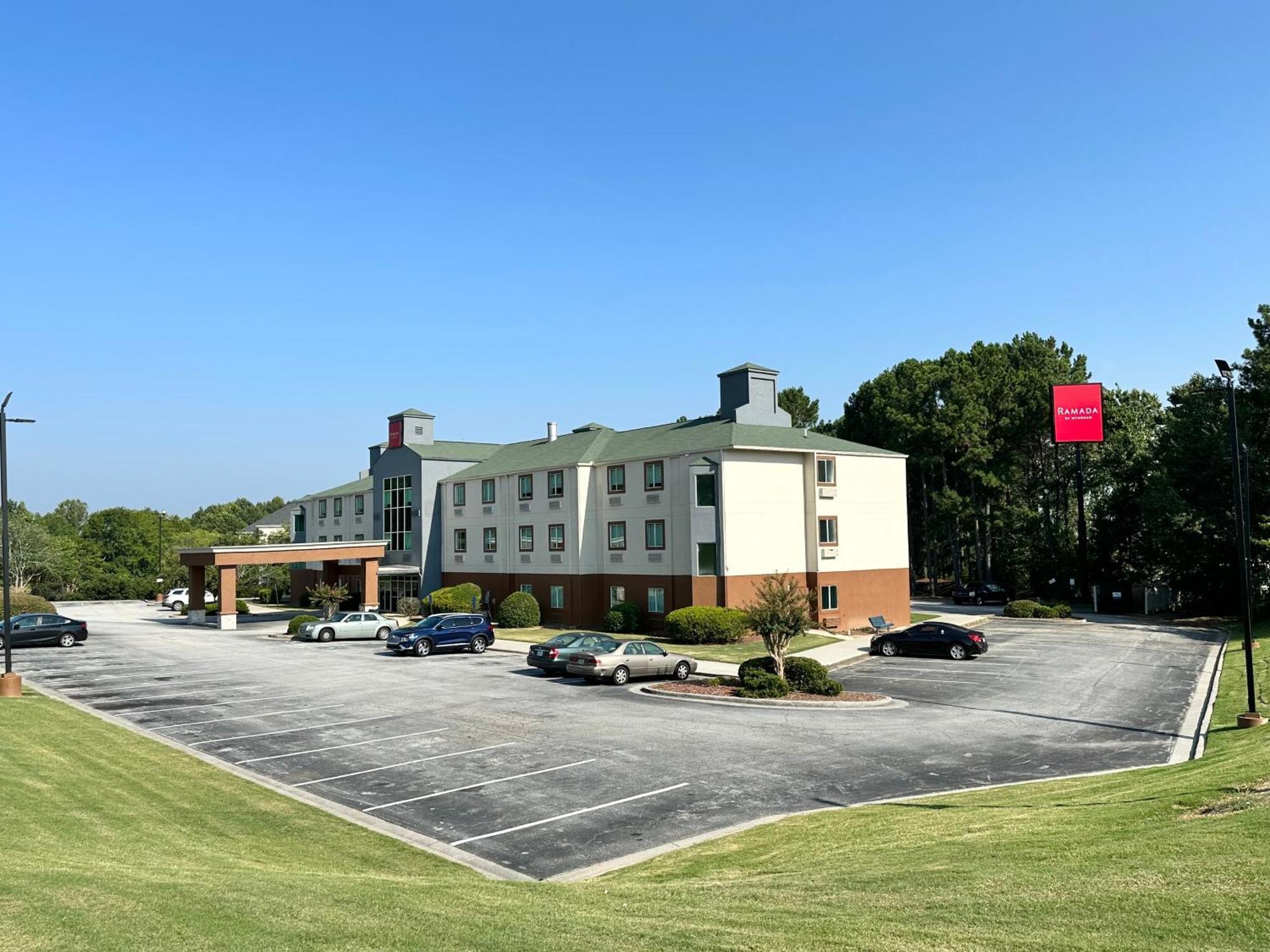Ramada By Wyndham Lithia Springs Atlanta Hotel ภายนอก รูปภาพ