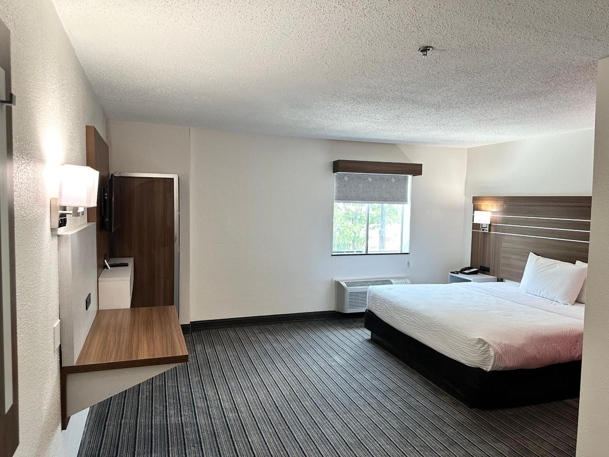 Ramada By Wyndham Lithia Springs Atlanta Hotel ภายนอก รูปภาพ